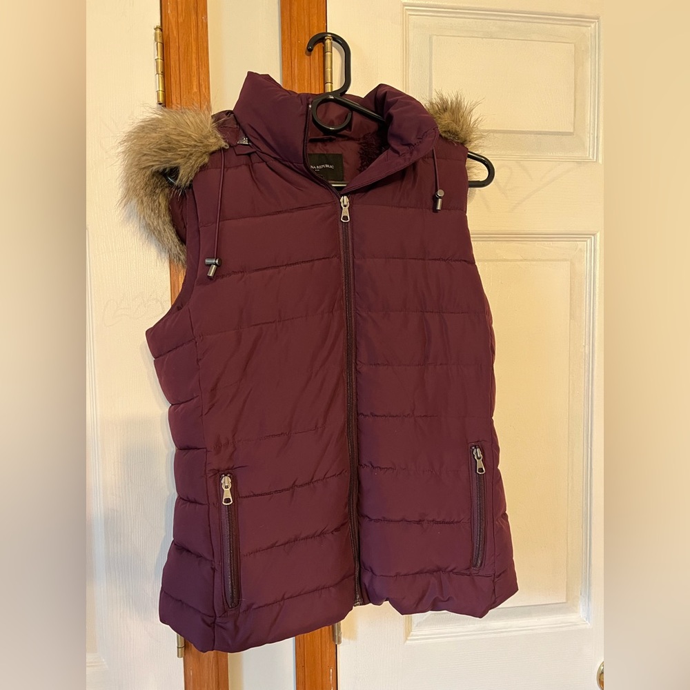 Banana Republic puffer vest with removable hood